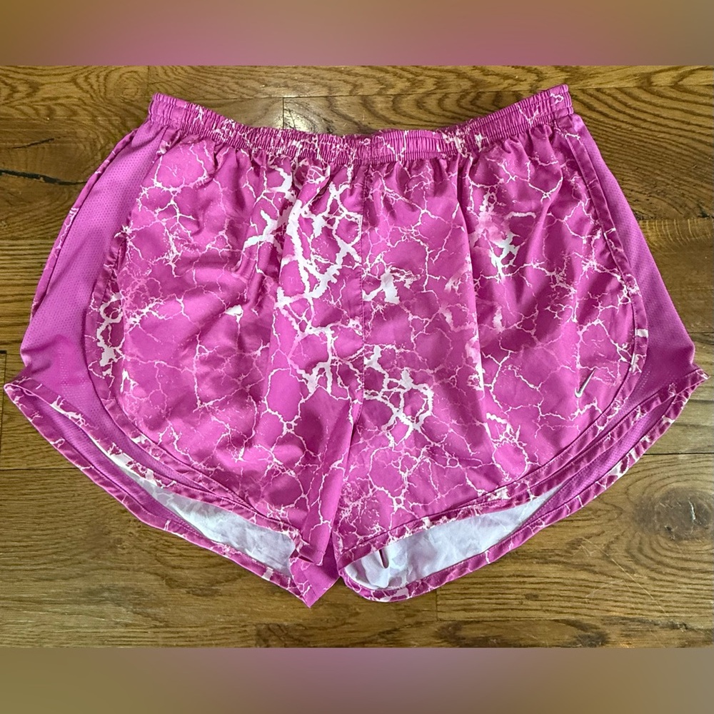 Nike Dri-Fit Modern Lined Short. Magenta. Size XL